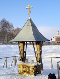 Троица. Троице-Сыпанов Пахомиево-Нерехтский монастырь. Надкладезная часовня Пахомия Нерехтского