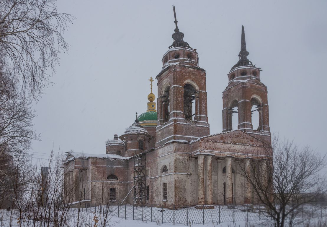 Гагарино. Церковь Воскресения Христова. фасады, Вид с северо-запада