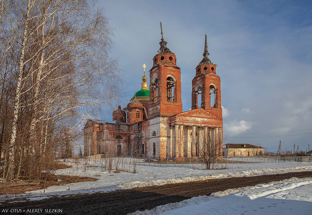 общий вид в ландшафте. Церковь Воскресения Христова, Гагарино (Пичаевский район, Тамбовская область)