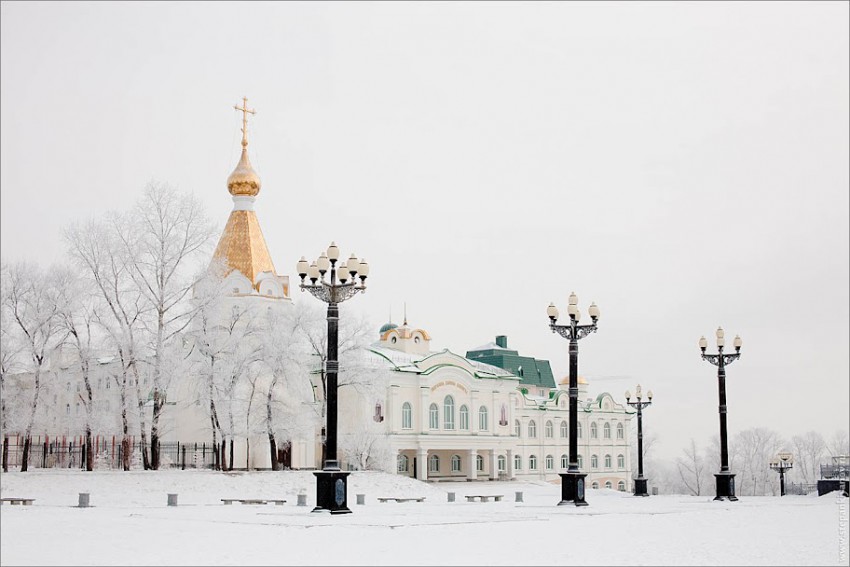 Хабаровск. Церковь Иннокентия, митрополита Московского при Хабаровской духовной семинарии. фасады