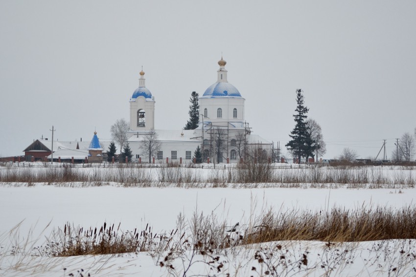 Церковь Рождества Пресвятой Богородицы, Сумки (Горномарийский район, Республика Марий Эл). фасады