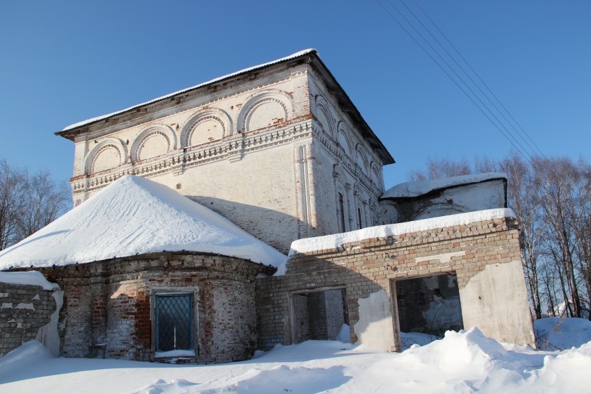 Некрасовское. Собор Воскресения Христова. фасады