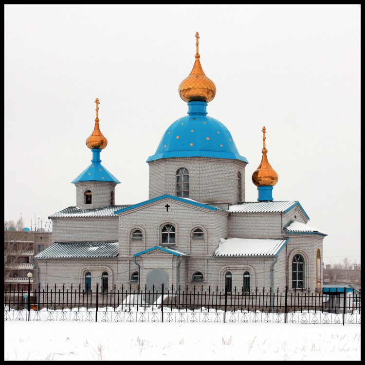 Аксу. Церковь Воскресения Христова. общий вид в ландшафте, Христо-Воскресенский храм