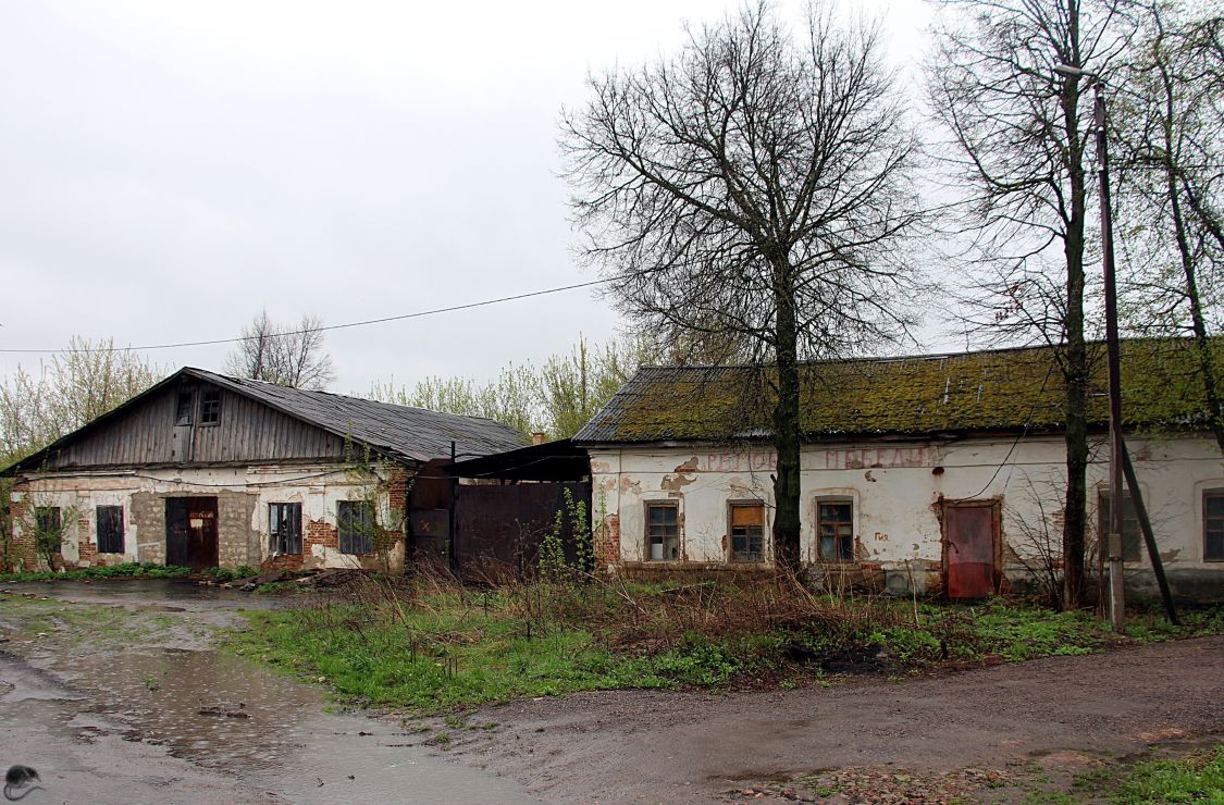Петропавловский монастырь, Мценск (Мценский район и г. Мценск, Орловская область). дополнительная информация, Келейные корпуса