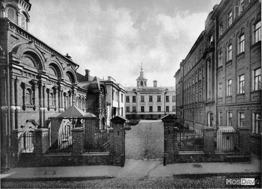 Домовая церковь Сергия Радонежского при родильном доме им. С. В. Лепехина, Басманный (Центральный административный округ (ЦАО), г. Москва). архивная фотография, Фото с сайта Mosday.ru