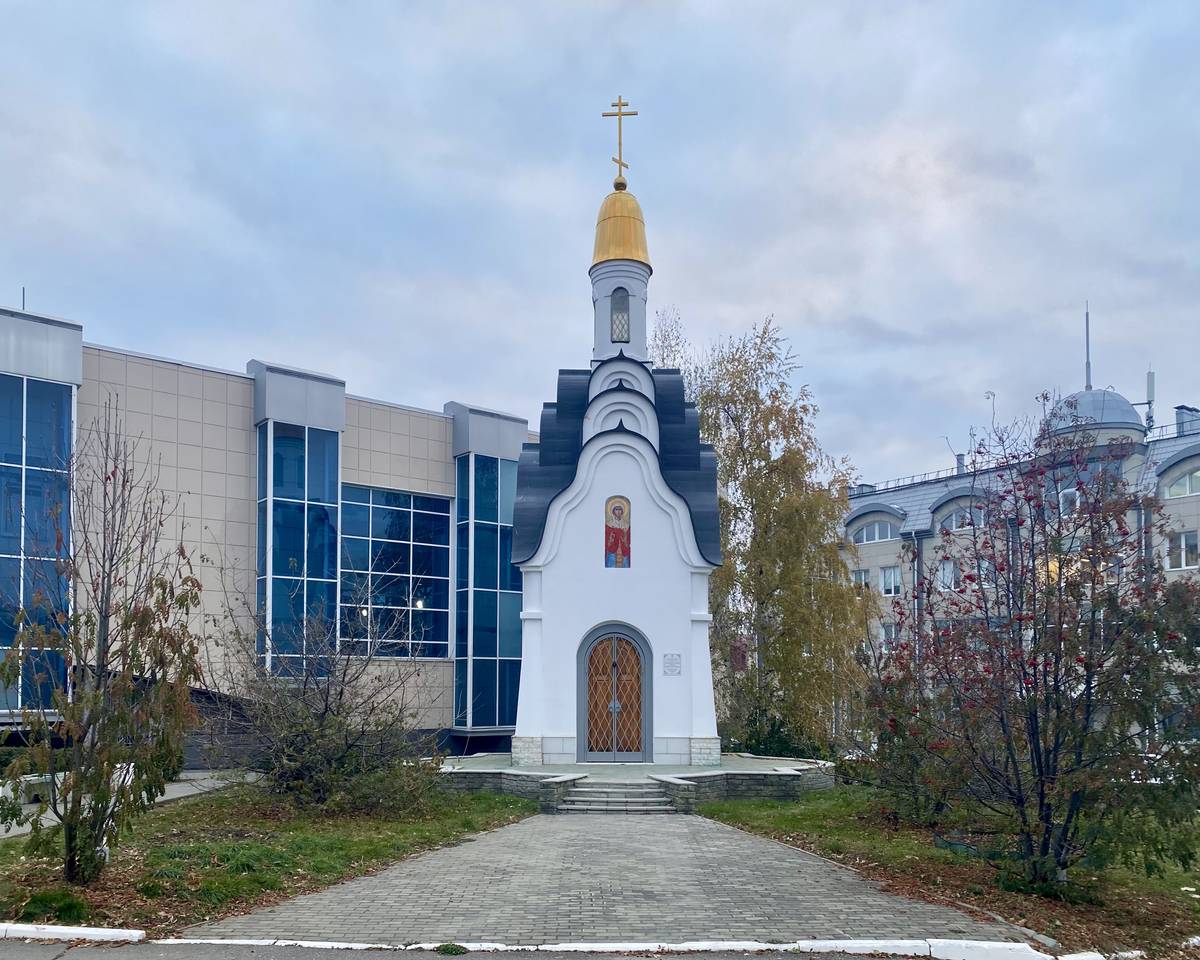 Западный фасад, фасады. Часовня Татианы Римской при техническом университете, Барнаул (Барнаул, город, Алтайский край)
