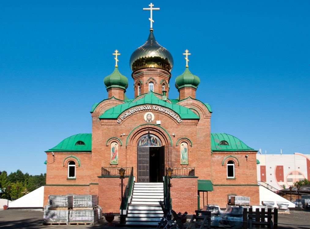 Церковь Богоявления Господня, Барнаул (Барнаул, город, Алтайский край). фасады, Церковь Богоявления Господня в комплексе Александро-Невского собора в Барнауле