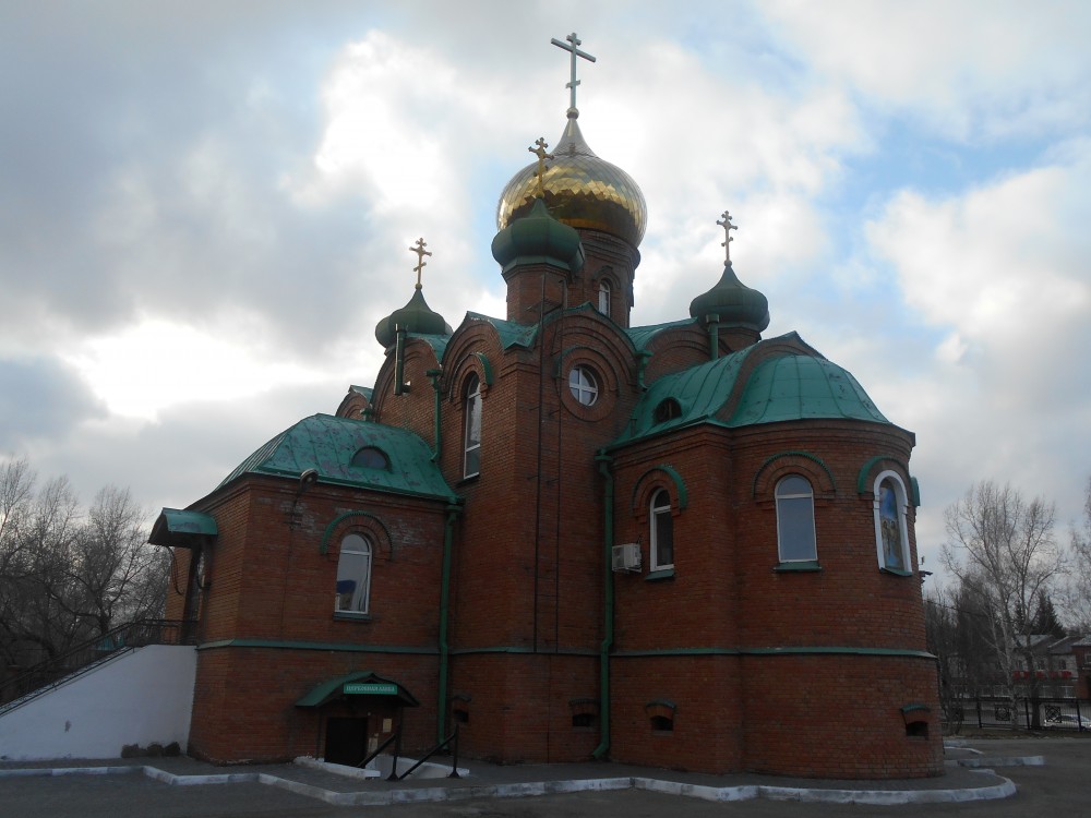 Барнаул. Церковь Богоявления Господня. фасады