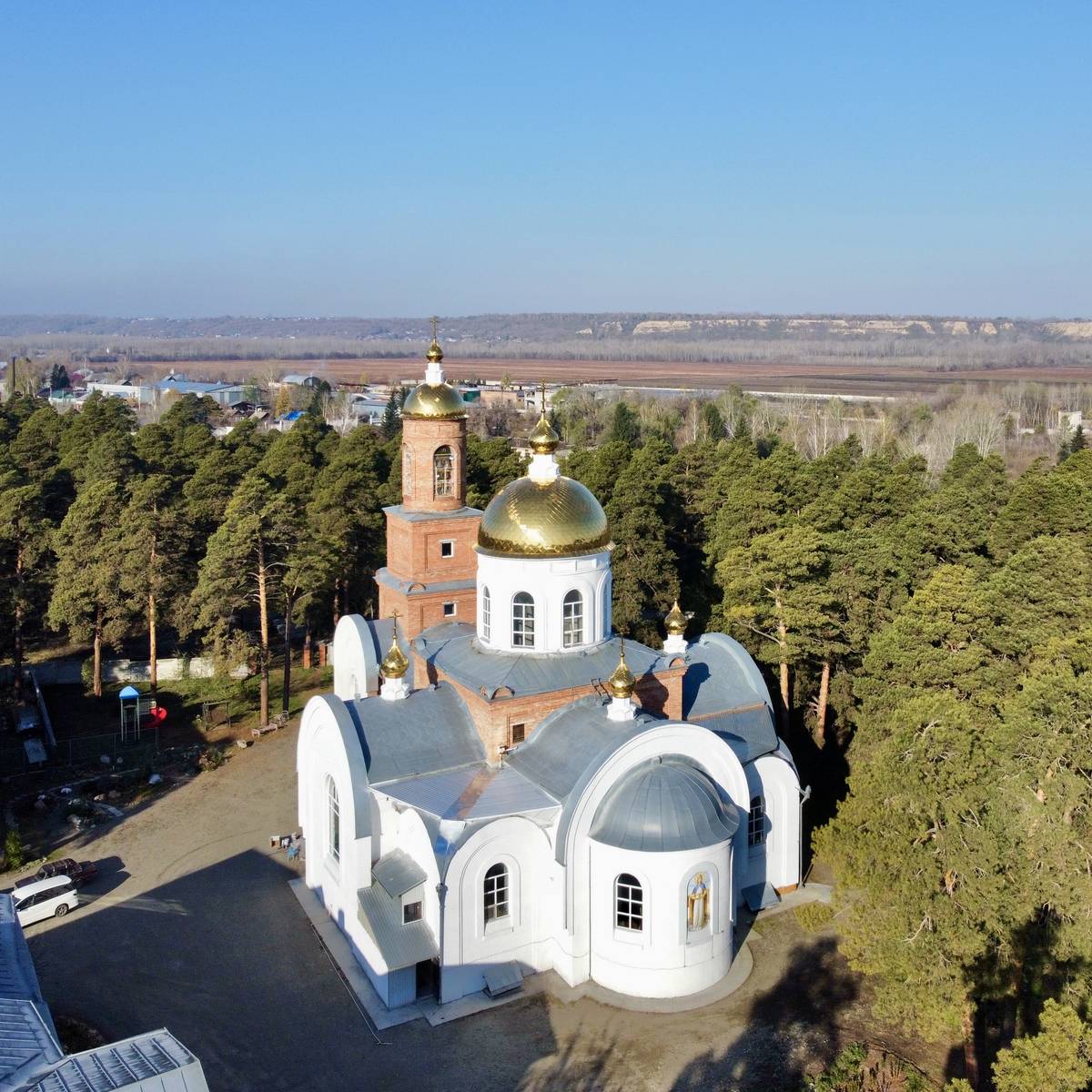 Вид с востока , фасады. Макарьево-Покровский монастырь. Собор Покрова Пресвятой Богородицы, Бийск (Бийский район и г. Бийск, Алтайский край)