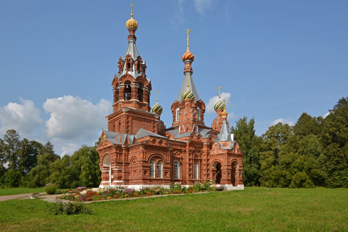 Церковь Рождества Христова, Гололобово (Коломенский городской округ, Московская область). фасады, Вид с юго-запада