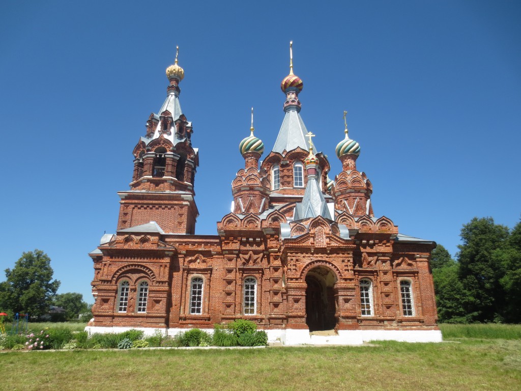 Гололобово. Церковь Рождества Христова. фасады