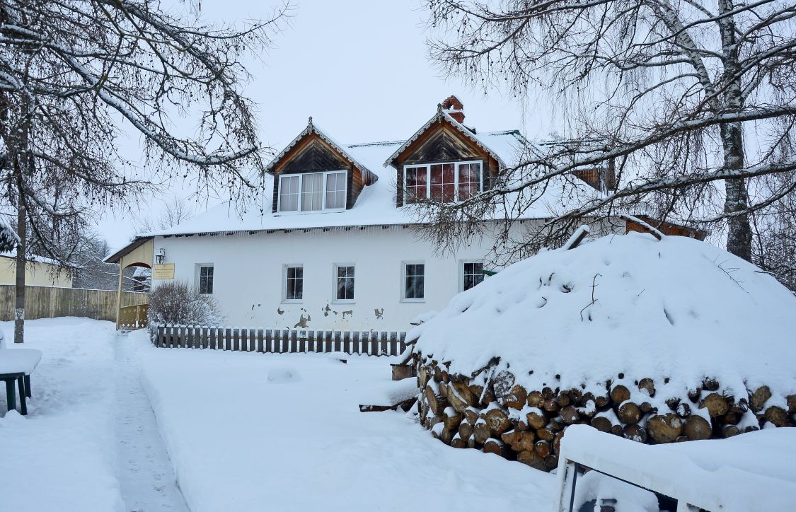 Церковь Феодора Стратилата, Большое Колычёво (Коломенский городской округ, Московская область). дополнительная информация, Церковно-приходская (воскресная) школа рядом с храмом