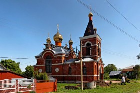 Большое Колычёво. Церковь Феодора Стратилата