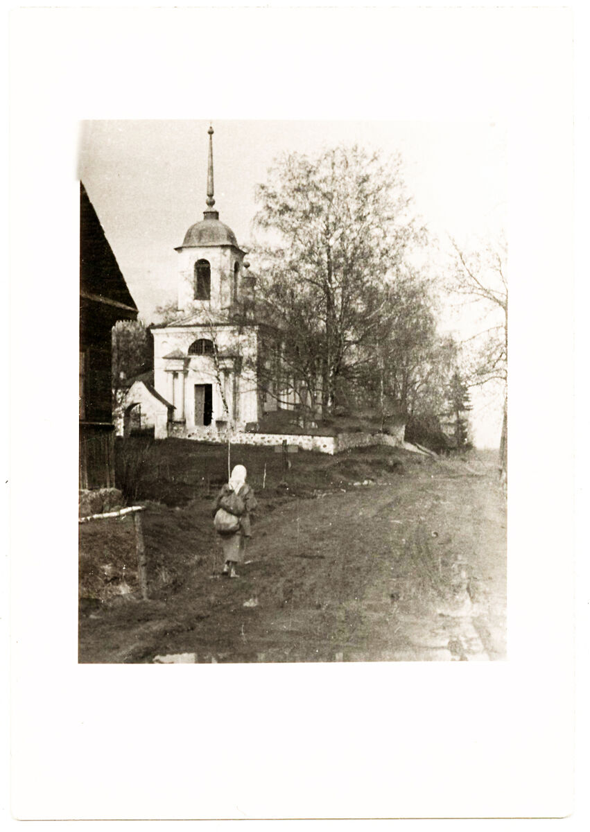 Церковь Преображения Господня, Гористо (Дновский район, Псковская область). архивная фотография, Вид с дороги. Фото с аукциона e-bay.de