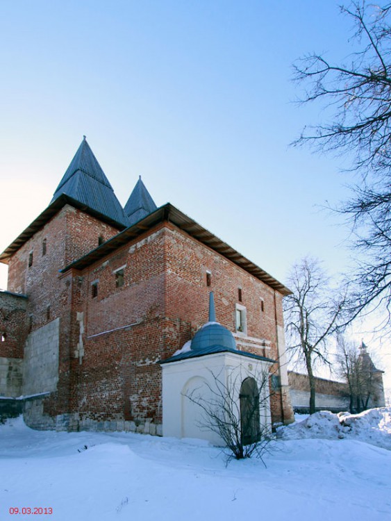 Кремль. Часовня Николая Чудотворца, Зарайск (Зарайский городской округ, Московская область). общий вид в ландшафте