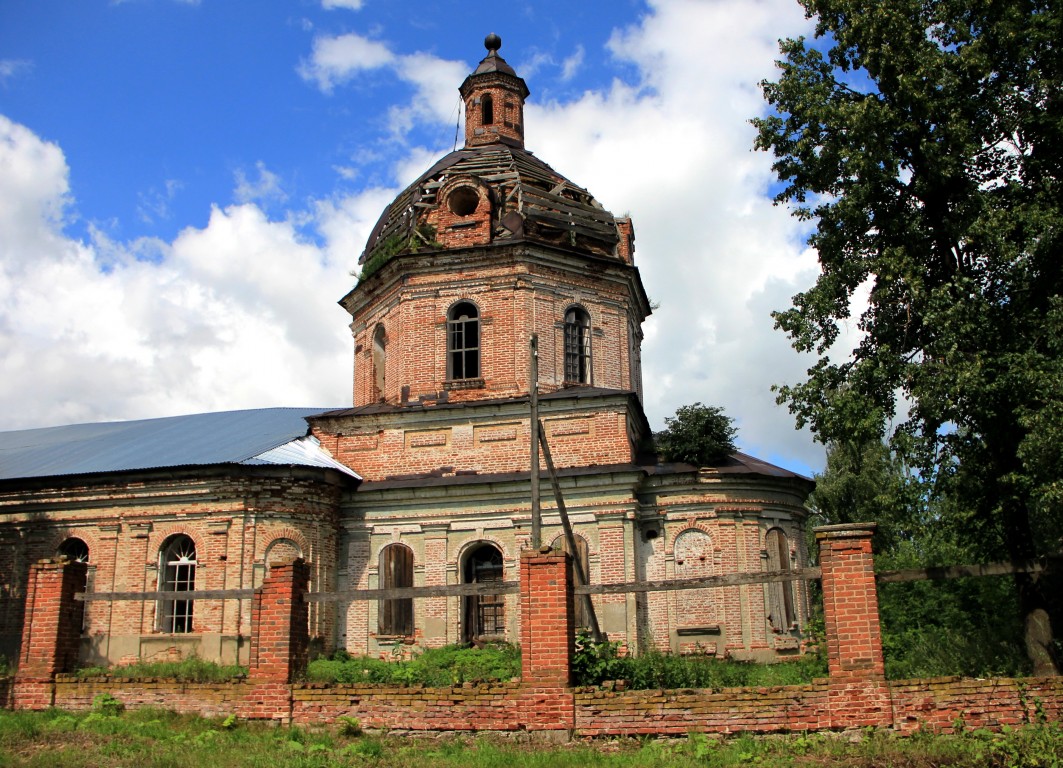 Церковь Троицы Живоначальной, Лопьял (Уржумский район, Кировская область). фасады