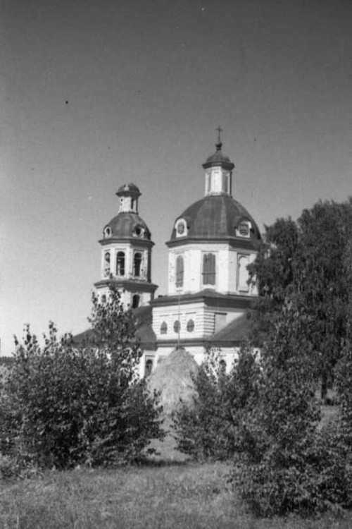 Верхолипово. Церковь Иоанна Богослова. архивная фотография, Автор Б.И. Татаринов, фото 1958г. С сайта http://www.shizhma.ru/gallery/category/19-churches.html?limitstart=0