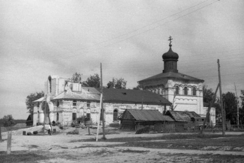 Зониха. Церковь Вознесения Господня. архивная фотография, Автор Б.И. Татаринов, фото 1958г. С сайта http://www.shizhma.ru/gallery/category/19-churches.html?limitstart=0