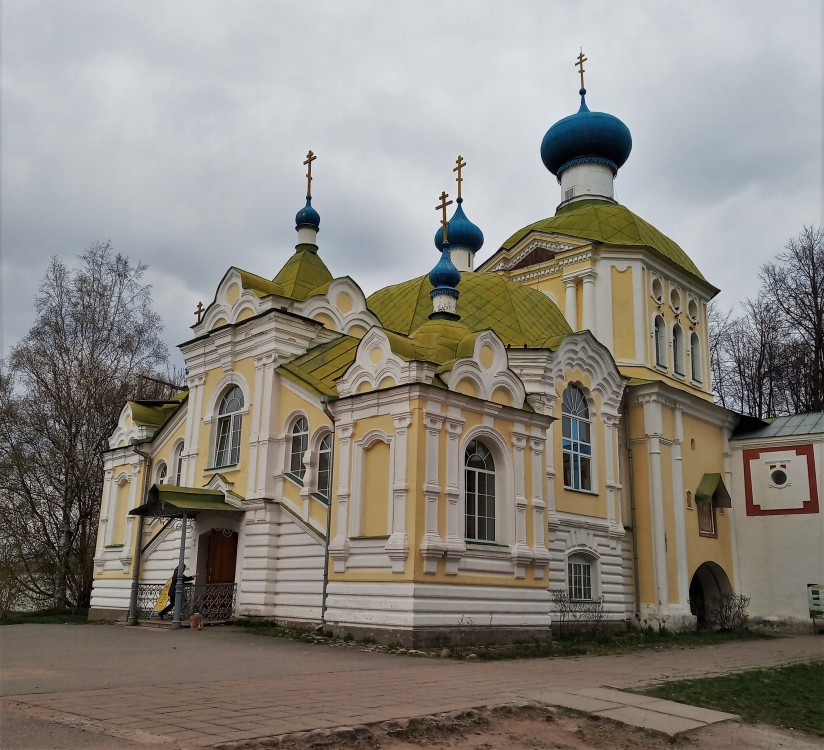 Тихвин. Тихвинский Богородице-Успенский мужской монастырь. Церковь Тихвинской иконы Божией Матери (