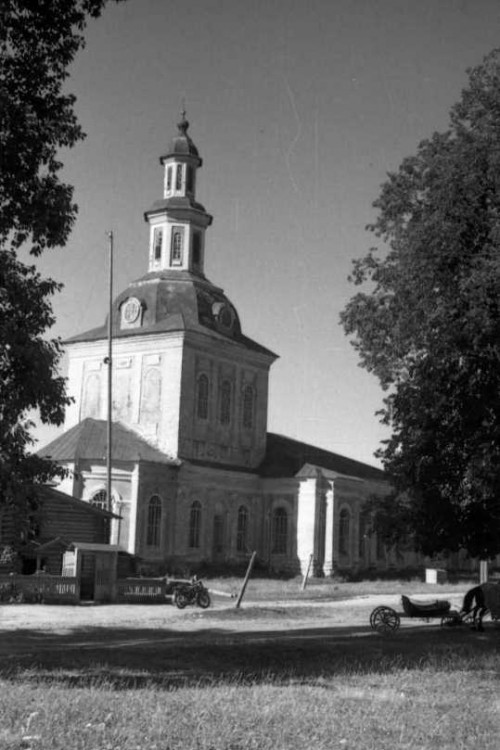 Косино. Церковь Спаса Преображения. архивная фотография, Автор  Б.И. Татаринов, фото 1958г. С сайта http://www.shizhma.ru/gallery/category/19-churches.html?limitstart=0