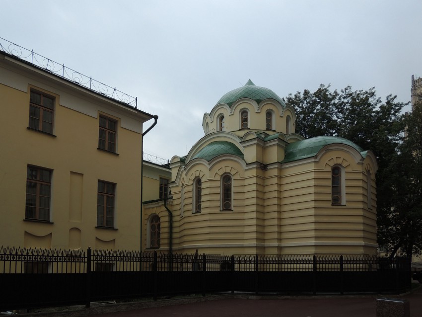 Арбат. Церковь Николая Чудотворца при бывшем Рукавишниковском приюте. общий вид в ландшафте