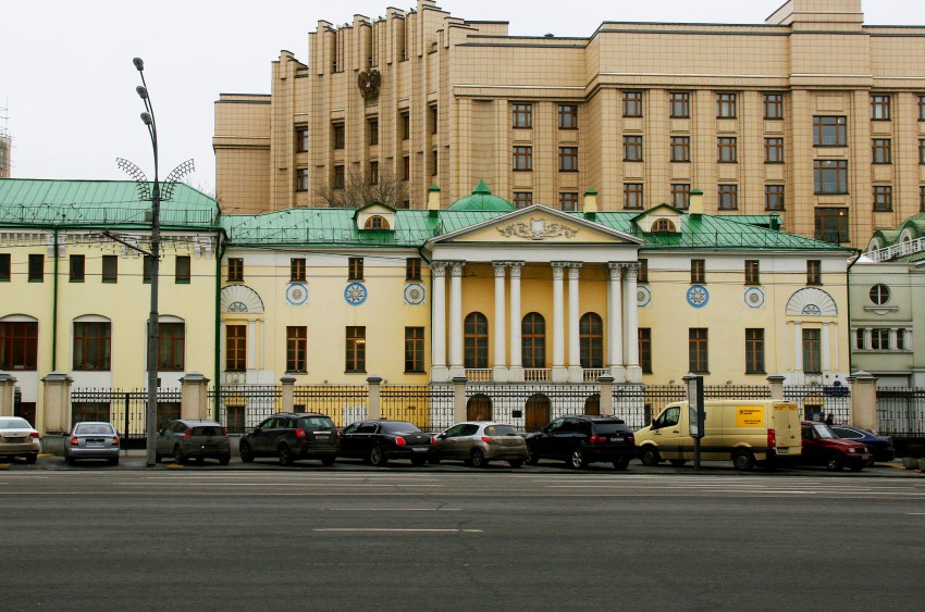 Церковь Николая Чудотворца при бывшем Рукавишниковском приюте, Арбат (Центральный административный округ (ЦАО), г. Москва). фасады, Фасад приюта от Садового кольца