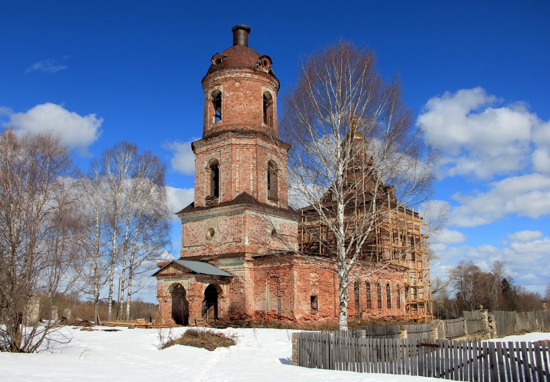 Церковь Владимирской иконы Божией Матери, Илгань (Верхошижемский район, Кировская область). фасады