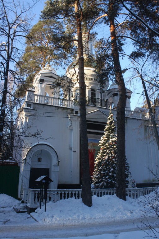 Барвиха, деревня. Церковь Вячеслава Чешского. фасады