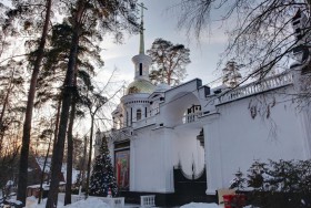 Барвиха, деревня. Церковь Вячеслава Чешского