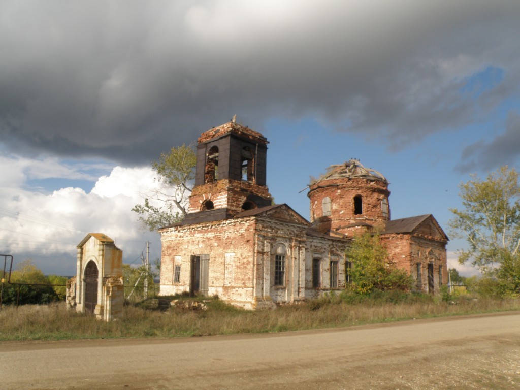 Церковь Космы и Дамиана, Кураково (Менделеевский район, Республика Татарстан). фасады