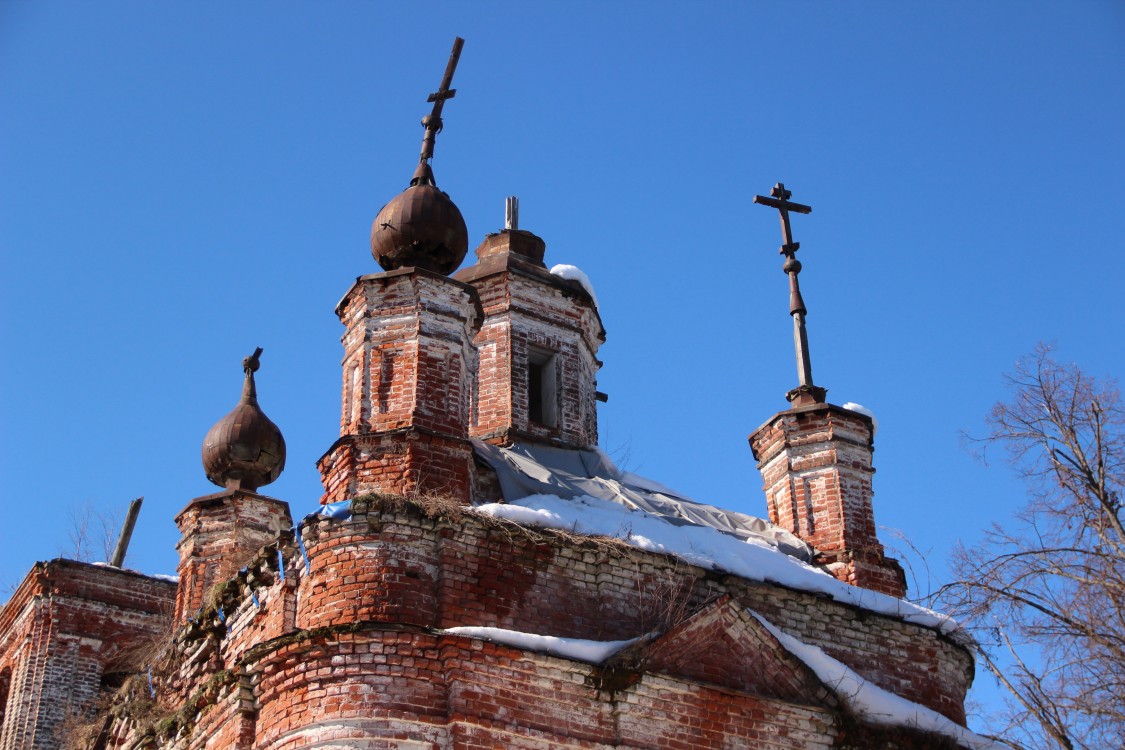 Церковь Троицы Живоначальной, Здоровцево (Тутаевский район, Ярославская область). архитектурные детали