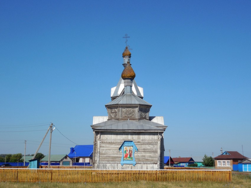 Бахта. Церковь Петра и Павла. фасады