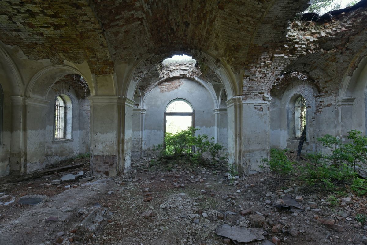 Церковь Михаила Архангела, Белогорка (Мокшанский район, Пензенская область). интерьер и убранство, Западная сторона трапезной