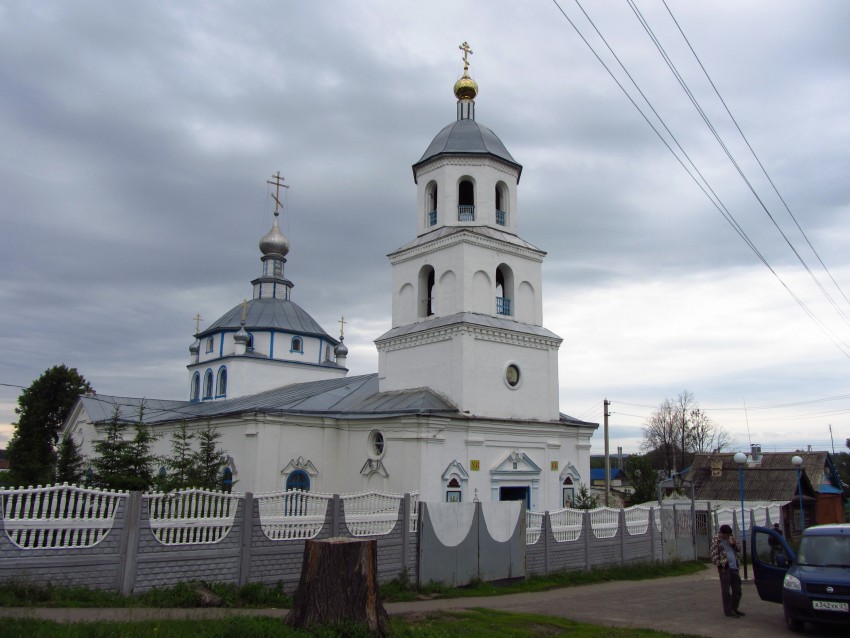Церковь Казанской иконы Божией Матери, Шихазаны (Канашский район и г. Канаш, Республика Чувашия). общий вид в ландшафте