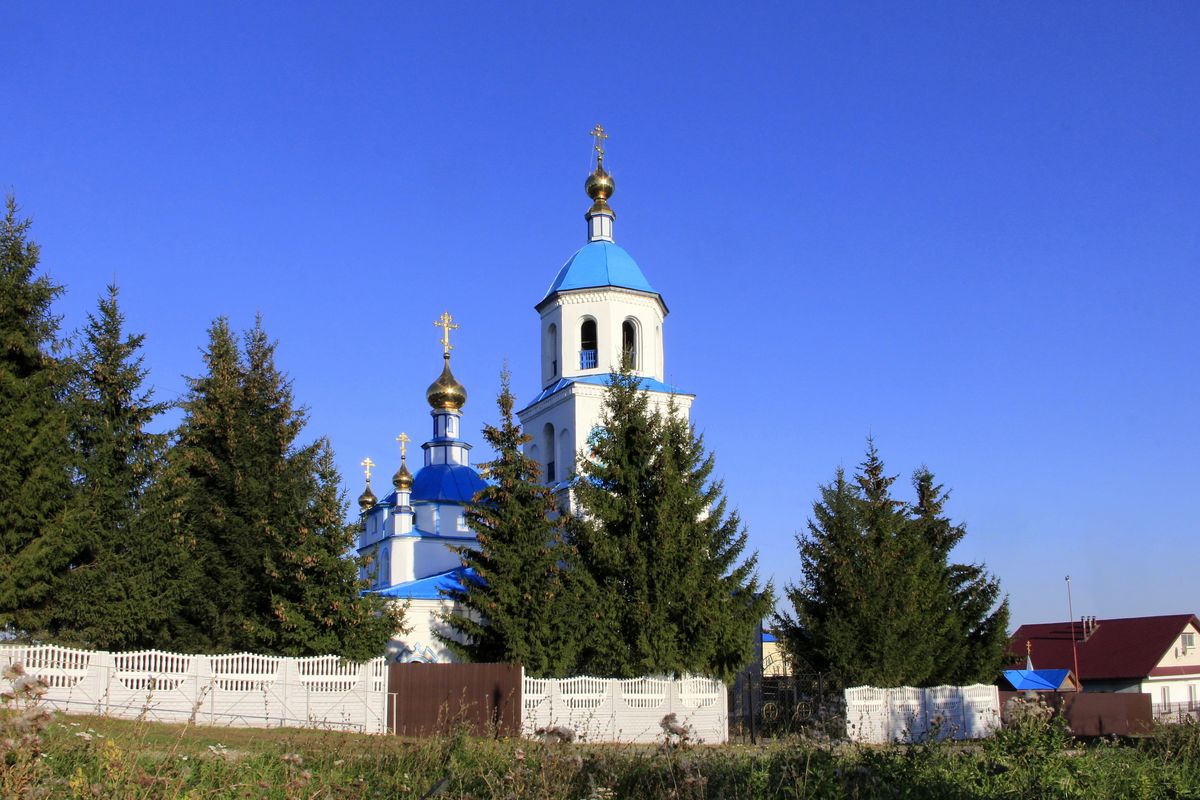 Церковь Казанской иконы Божией Матери, Шихазаны (Канашский район и г. Канаш, Республика Чувашия). общий вид в ландшафте