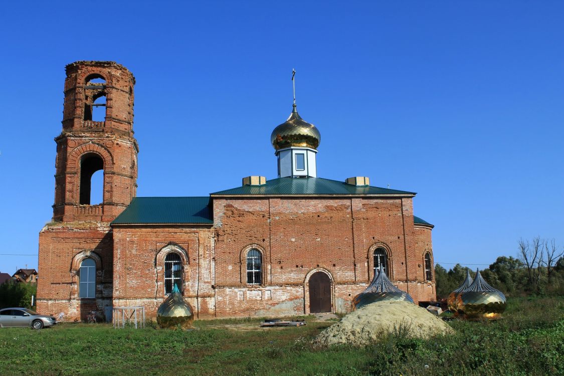 Константиновка. Церковь Троицы Живоначальной. фасады