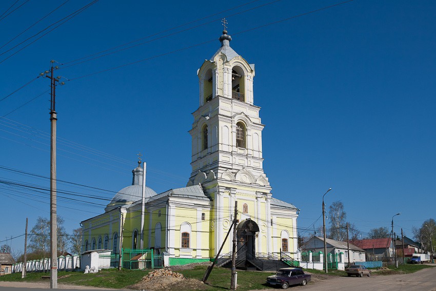 Мокшан. Церковь Михаила Архангела. фасады