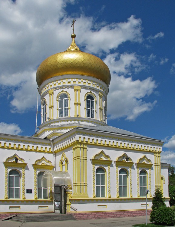 Кафедральный собор Спаса Нерукотворного Образа, Павлоград (Павлоградский район, Украина, Днепропетровская область). фасады