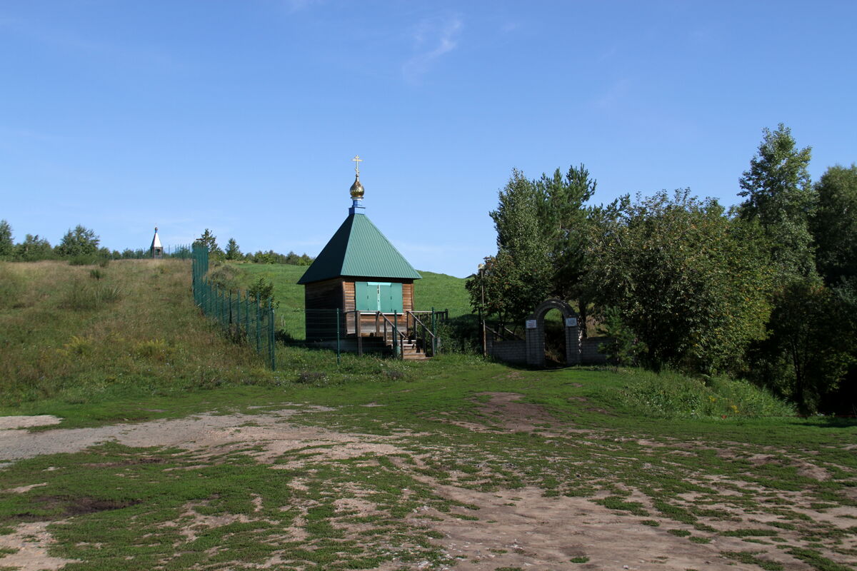Богородице-Казанский Иоанно-Предтеченский женский скит, Сорочий Лог (Первомайский район, Алтайский край). дополнительная информация, Церковная лавка на святом источнике возле скита
