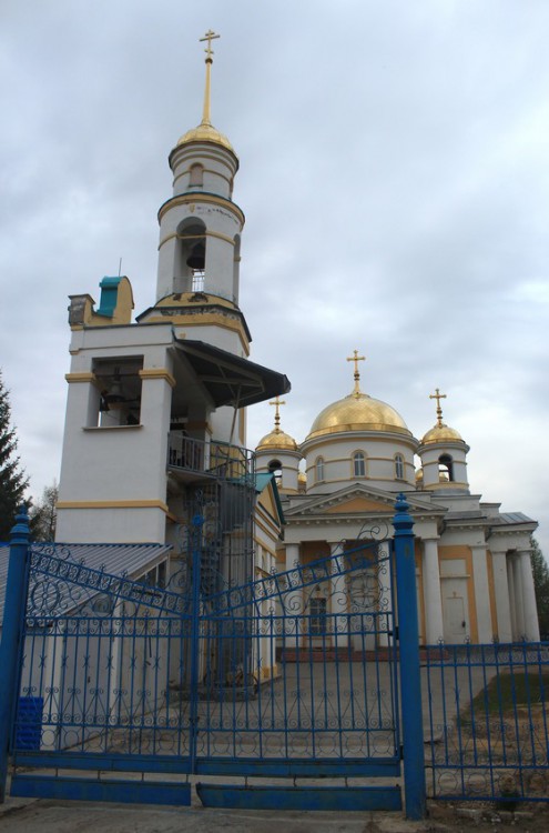 Волжский (Большая Царевщина). Церковь Рождества Христова. фасады