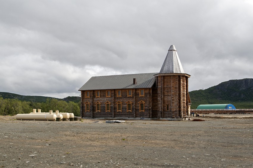 Трифонов Печенгский монастырь в Луостари, Луостари (Печенгский район, Мурманская область). общий вид в ландшафте