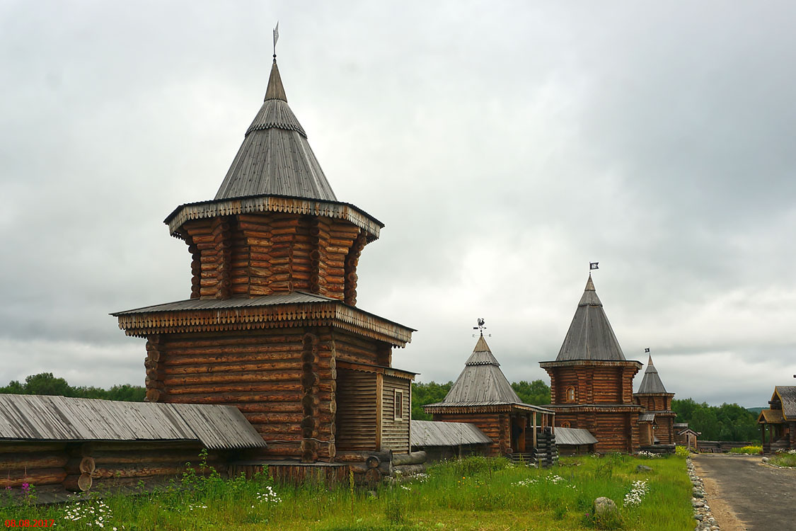 Луостари. Трифонов Печенгский монастырь в Луостари. фасады