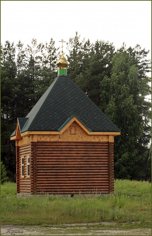 Церковь Троицы Живоначальной, Лубяники (Касимовский район и г. Касимов, Рязанская область). фасады, Построена на месте разобранной деревянной церкви.