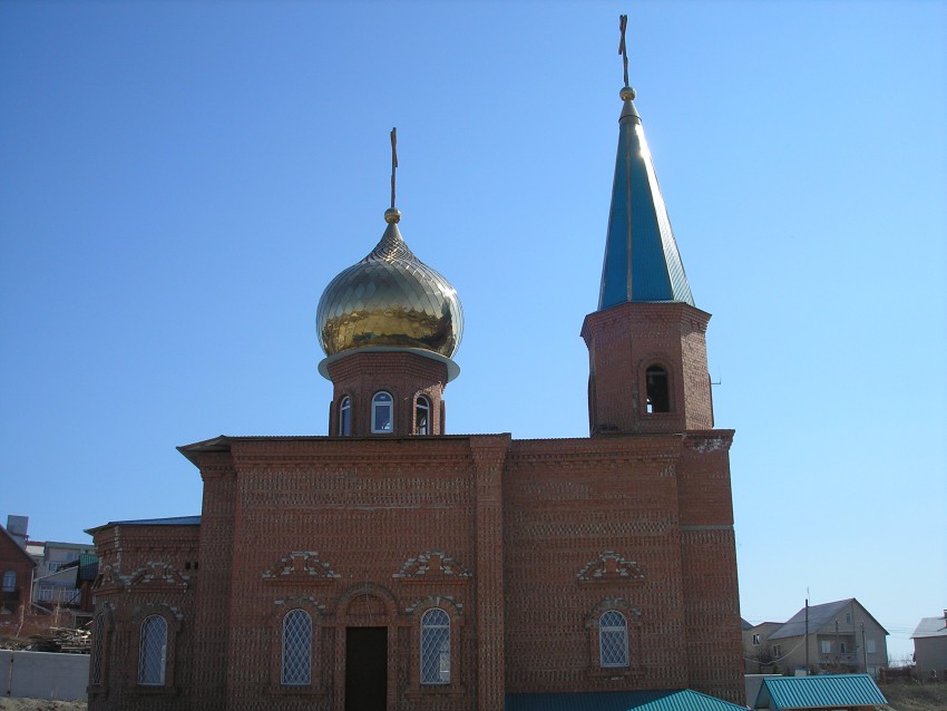 Саратов. Церковь Трёх Святителей в Поливановке. фасады