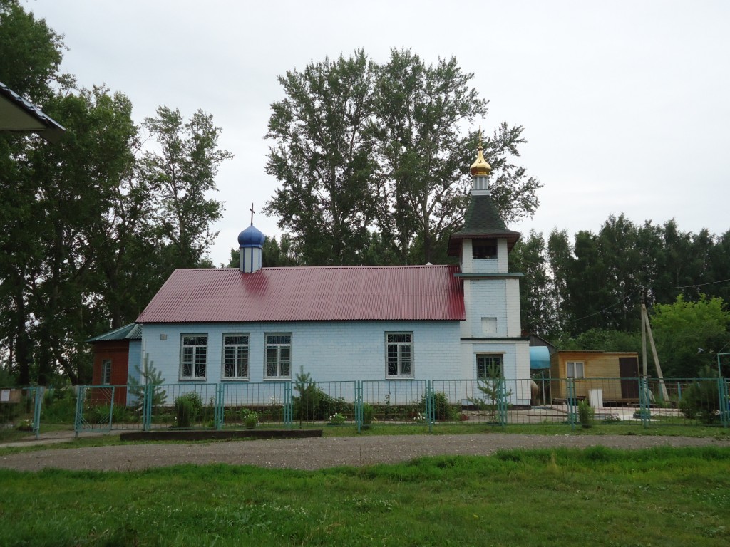 Тырново. Церковь Покрова Пресвятой Богородицы (новая). фасады