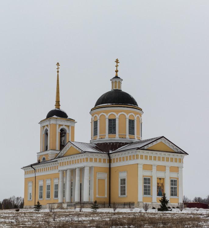 Шаморга. Покровский женский монастырь. Церковь Богоявления Господня. фасады