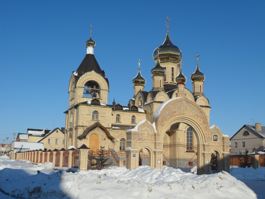 Церковь Серафима Саровского, Пригородный (Оренбургский район, Оренбургская область). фасады