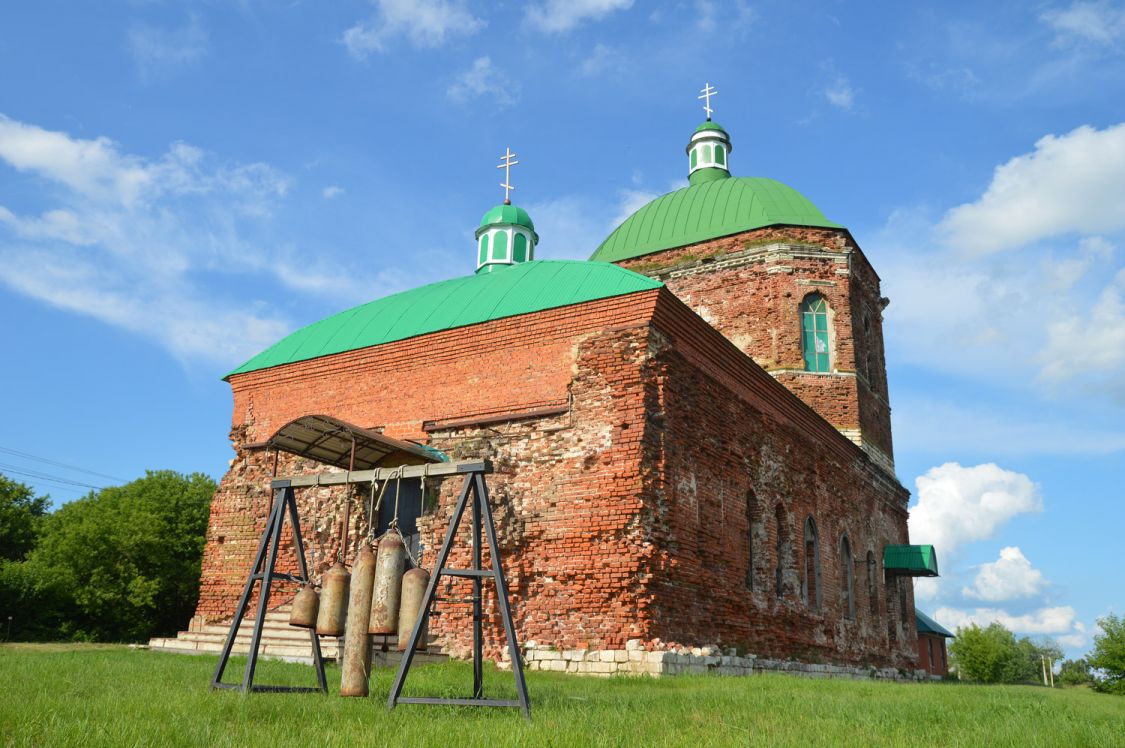 Церковь Троицы Живоначальной, Троицкое (Лев-Толстовский район, Липецкая область). фасады