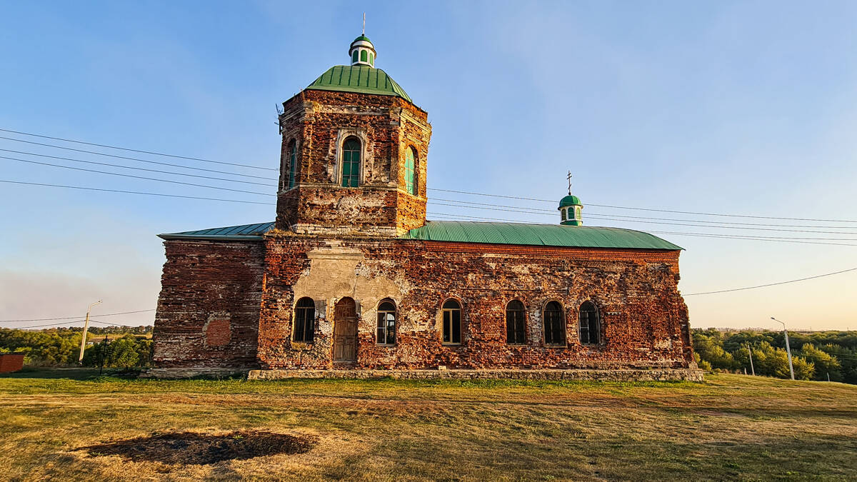 Церковь Троицы Живоначальной, Троицкое (Лев-Толстовский район, Липецкая область). фасады