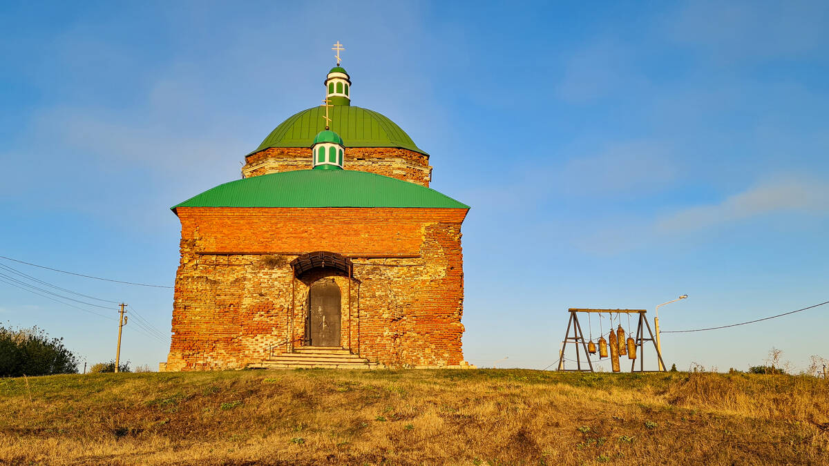 Церковь Троицы Живоначальной, Троицкое (Лев-Толстовский район, Липецкая область). фасады